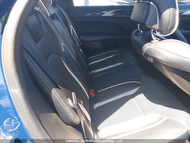 Lincoln 3.0l W/prem 2018 3LN6L5FC2JR618675 Image 8