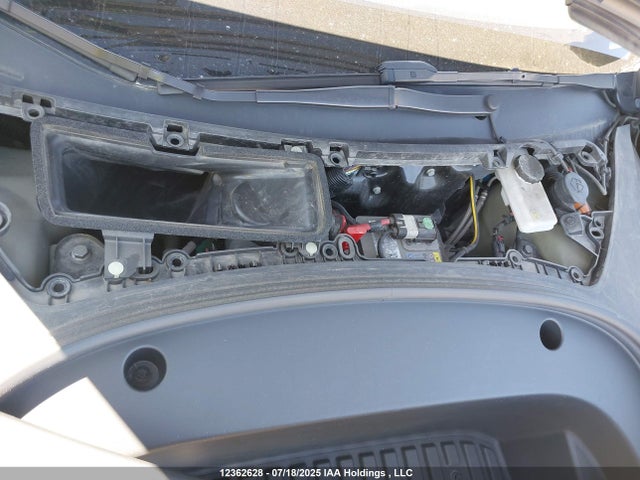 5YJ3E1EB4NF311826 Tesla MODEL 3