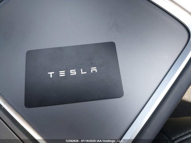 5YJ3E1EB4NF311826 Tesla MODEL 3