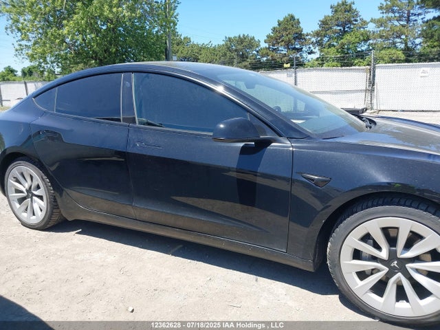 5YJ3E1EB4NF311826 Tesla MODEL 3