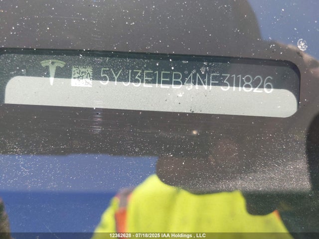 5YJ3E1EB4NF311826 Tesla MODEL 3