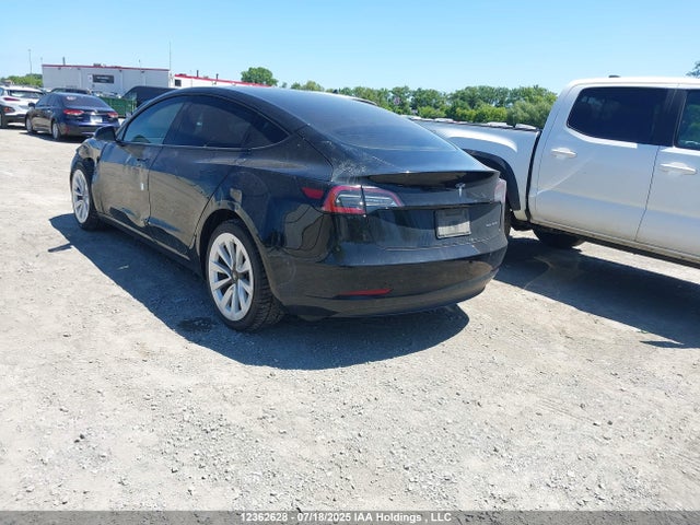 5YJ3E1EB4NF311826 Tesla MODEL 3