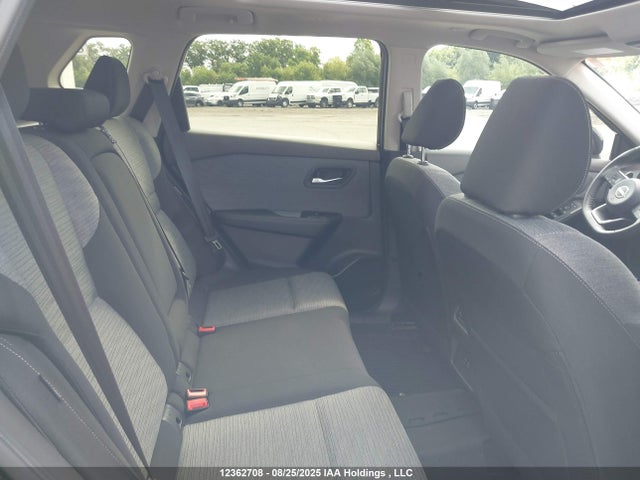 JN8BT3BB4PW214016 Nissan Rogue
