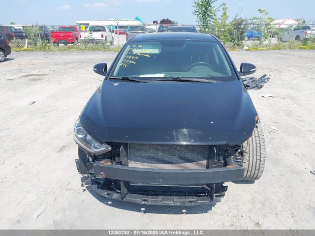 KMHD84LF6HU158411 Hyundai 2017