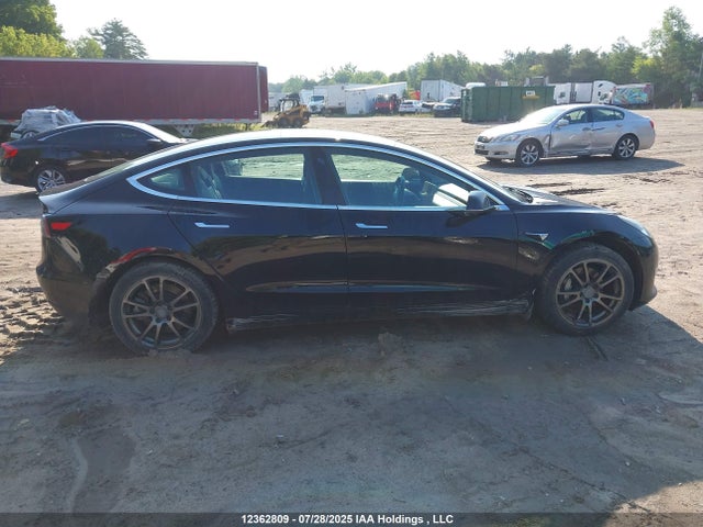5YJ3E1EA5KF412456 Tesla MODEL 3
