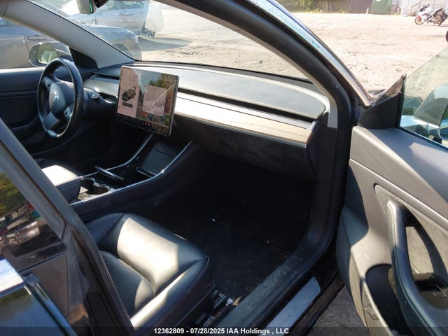 5YJ3E1EA5KF412456 Tesla MODEL 3