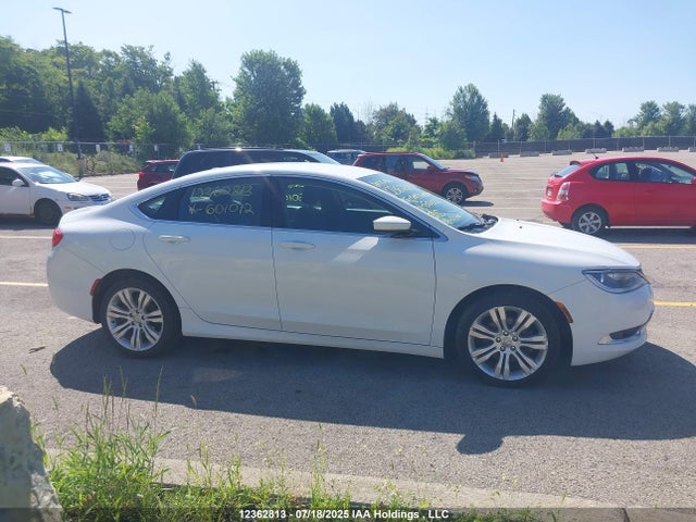 1C3CCCAB0FN601012 Chrysler 200