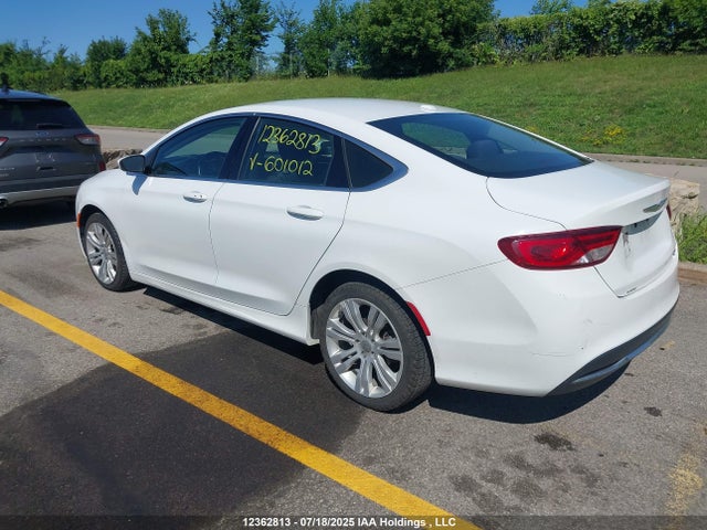 1C3CCCAB0FN601012 Chrysler 200
