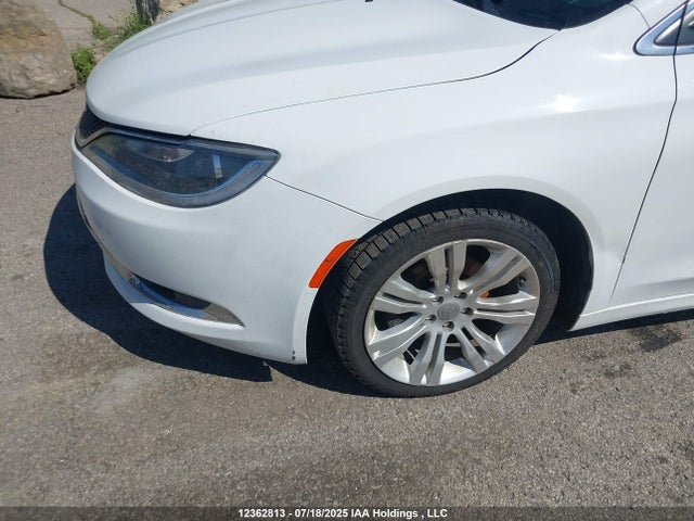 1C3CCCAB0FN601012 Chrysler 200