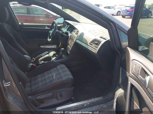 3VW6T7AUXKM029952 Volkswagen 2019