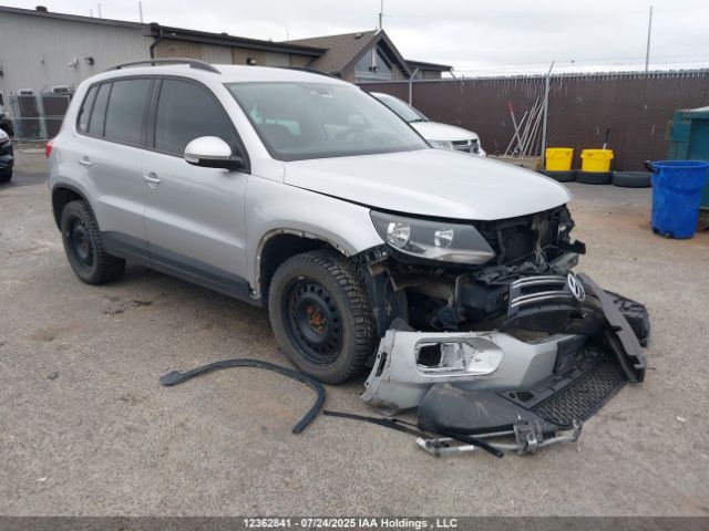 Volkswagen Tiguan 2017 WVGNV7AX0HW500806 main image