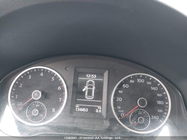 WVGNV7AX0HW500806 Volkswagen Tiguan