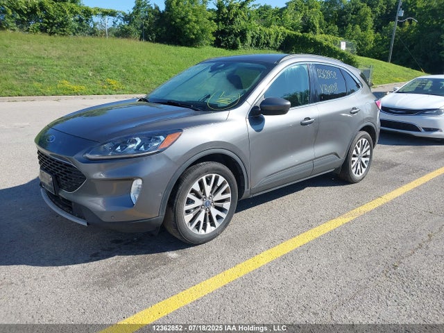 1FMCU9DZ3MUA40808 Ford hev/phev