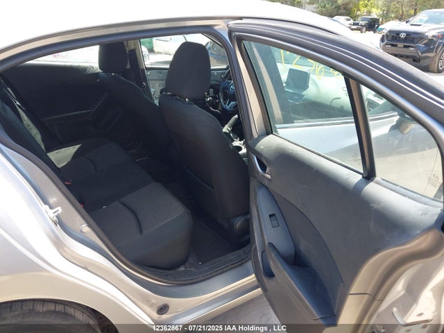 JM1BM1V7XE1166083 Mazda pe