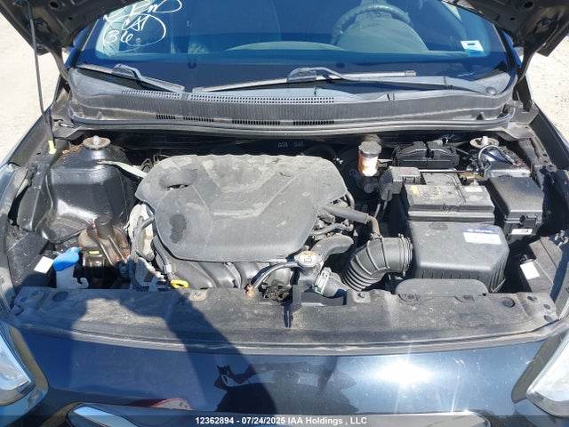 KMHCT5AEXHU354698 Hyundai 2017