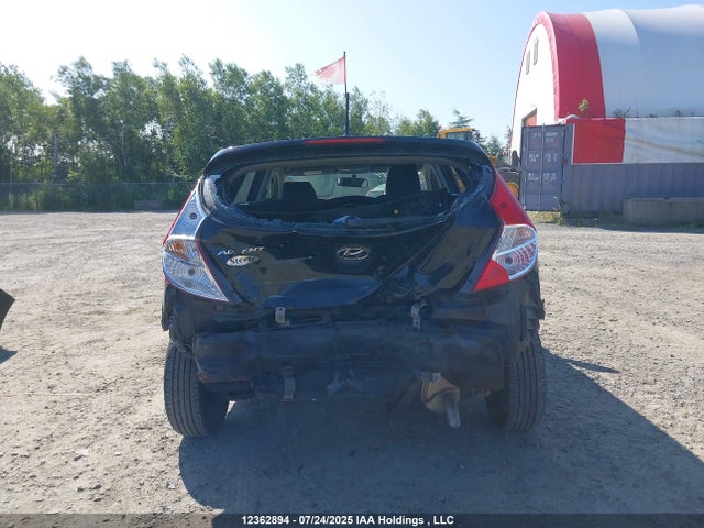 KMHCT5AEXHU354698 Hyundai 2017