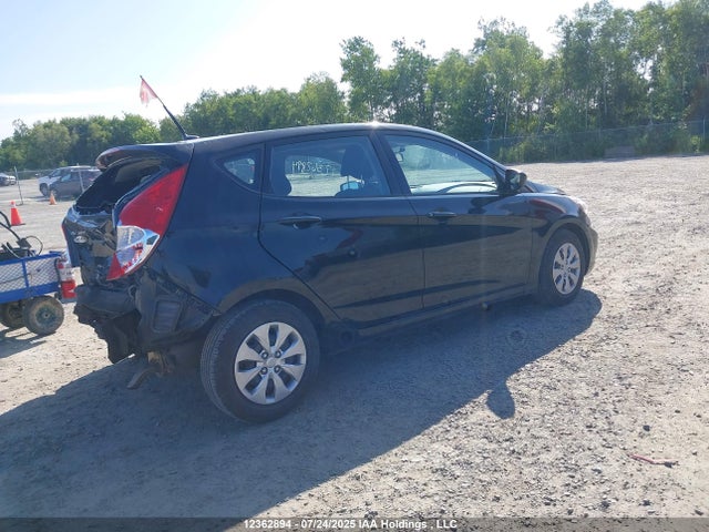 KMHCT5AEXHU354698 Hyundai 2017