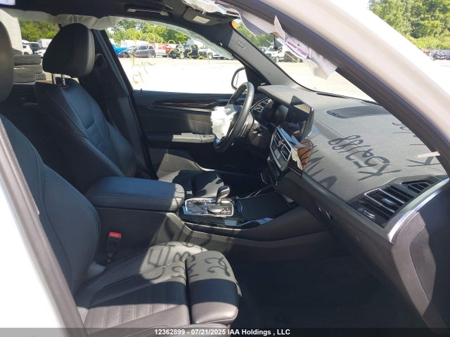 5UX53DP03N9K52188 BMW X3