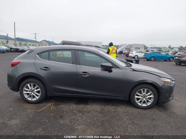 JM1BN1L74J1157714 Mazda pe