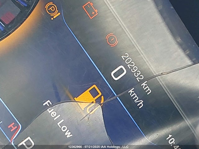 1C3CCCBGXFN731809 Chrysler 200