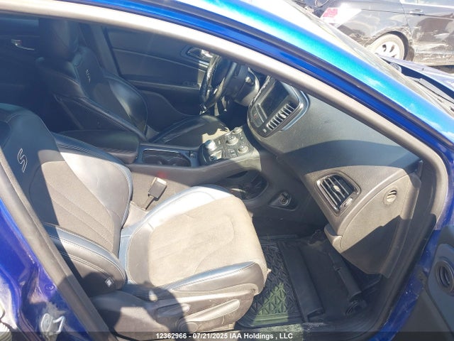 1C3CCCBGXFN731809 Chrysler 200