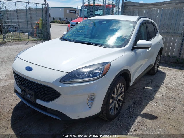 1FMCU9J97NUA55527 Ford gtdi 240ps