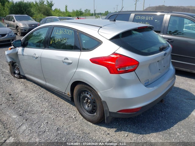 1FADP3K26GL317051 Ford 2016