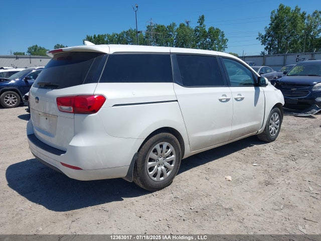 KNDMA5C1XH6326378 KIA 2017