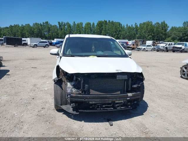 KNDMA5C1XH6326378 KIA 2017