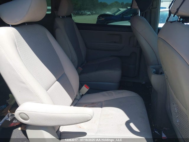 KNDMA5C1XH6326378 KIA 2017
