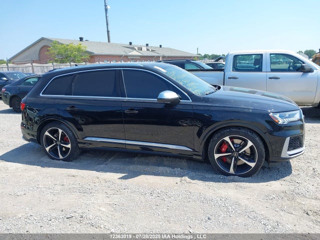 WA1AWBF79ND001435 Audi SQ7