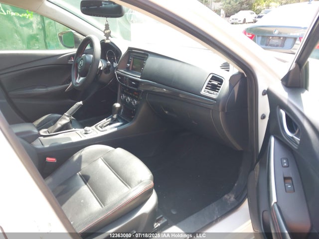 JM1GJ1W6XF1175291 Mazda py