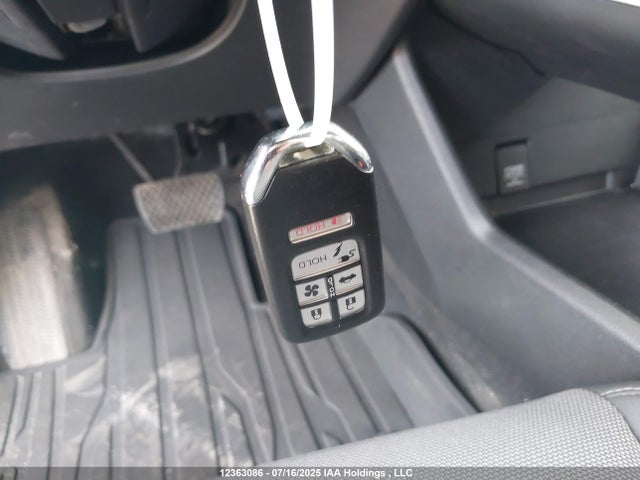 Продаж на аукціоні авто 2019 Honda Clarity Plug-in Hybrid, vin: JHMZC5F16KC800183, номер лоту: 12363086