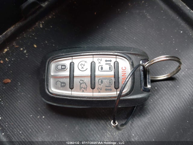 Chrysler 2022 2022 2C4RC3BG3NR236729 Image 11