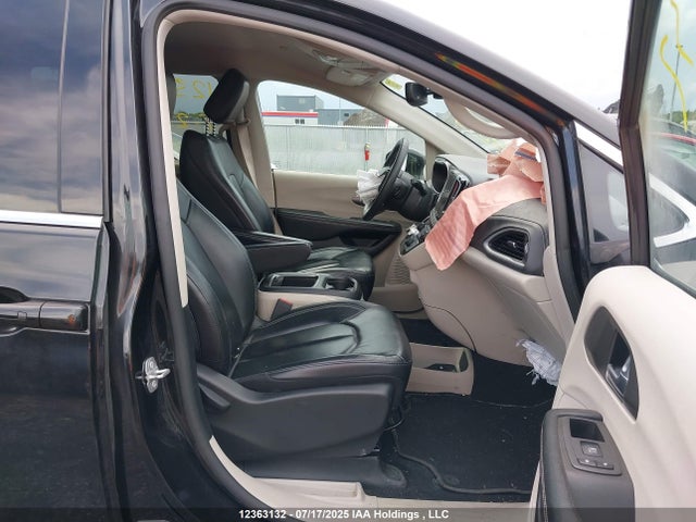 Chrysler 2022 2022 2C4RC3BG3NR236729 Image 5