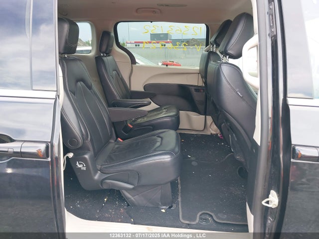 Chrysler 2022 2022 2C4RC3BG3NR236729 Image 8