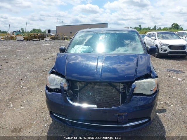 2C4RC1CG9FR504350 Chrysler Town and Country