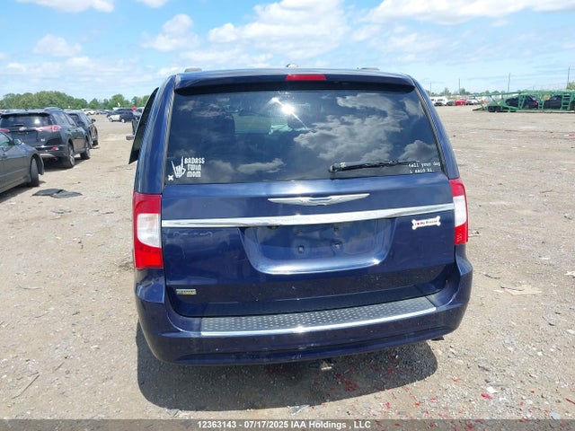 2C4RC1CG9FR504350 Chrysler Town and Country