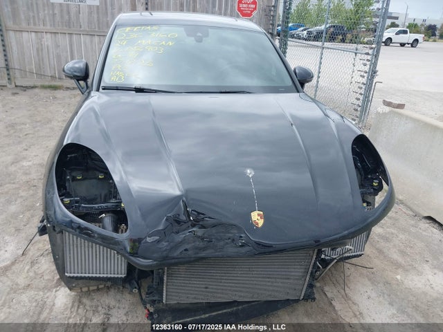 Porsche 2024 2024 WP1AF2A54RLB56903 Image 13