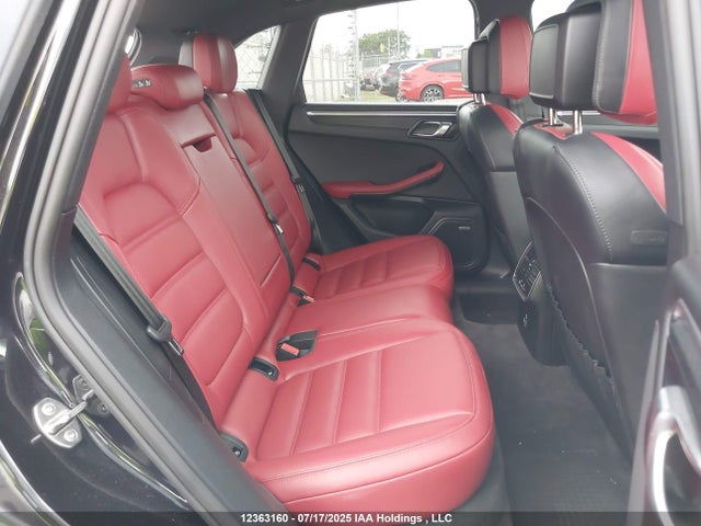 Porsche 2024 2024 WP1AF2A54RLB56903 Image 8
