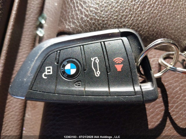 WBXHT3C39H5F85375 BMW 2017