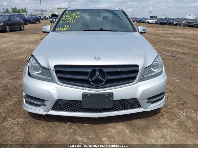 WDDGF8AB7EA908528 Mercedes-Benz C-Class