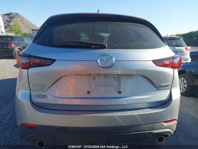JM3KFBCM1P0261186 Mazda pyud