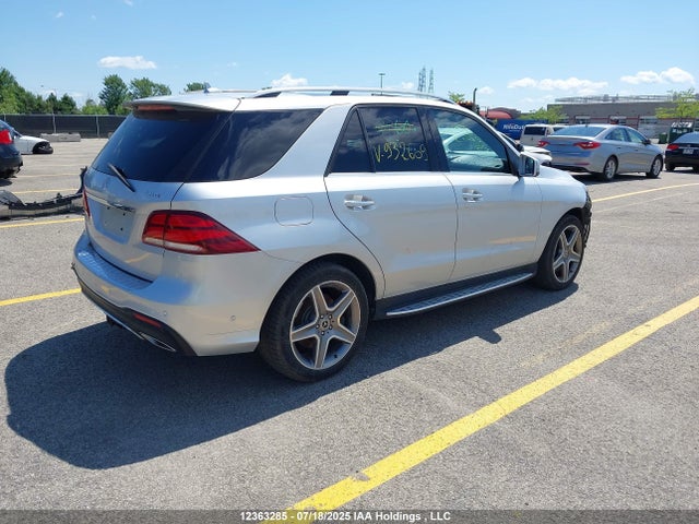 4JGDA5GB4HA932609 Mercedes-Benz m276