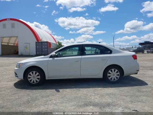 3VW2K7AJ6FM344261 Volkswagen 2015