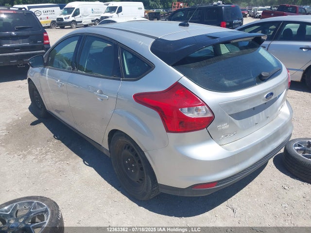 Ford Focus 2014 1FADP3K28EL267489 Image 3