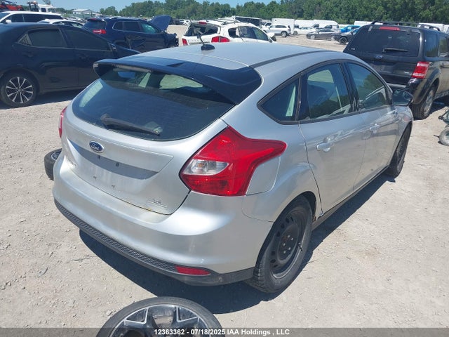 Ford Focus 2014 1FADP3K28EL267489 Image 4