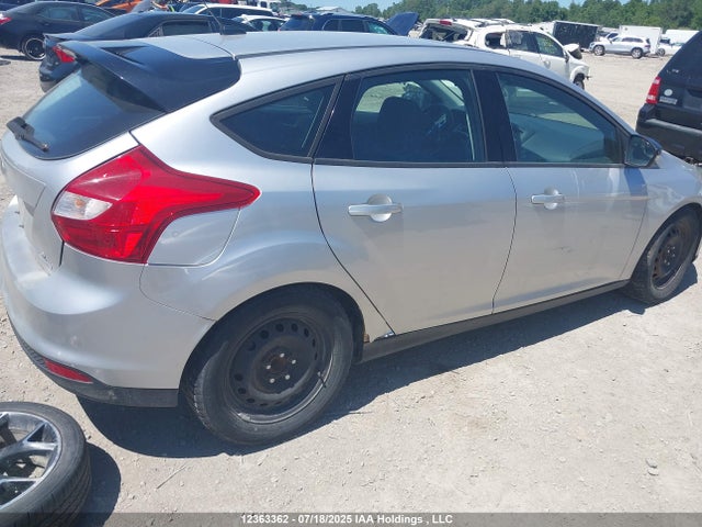 Ford Focus 2014 1FADP3K28EL267489 Image 5