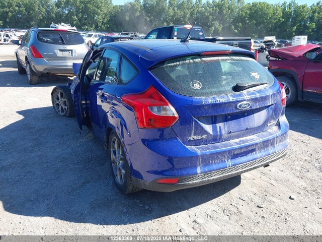 Ford 2014 2014 1FADP3K27EL220857 Image 3