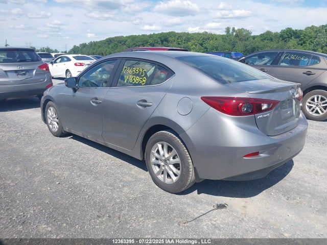 3MZBM1V74FM163858 Mazda pe